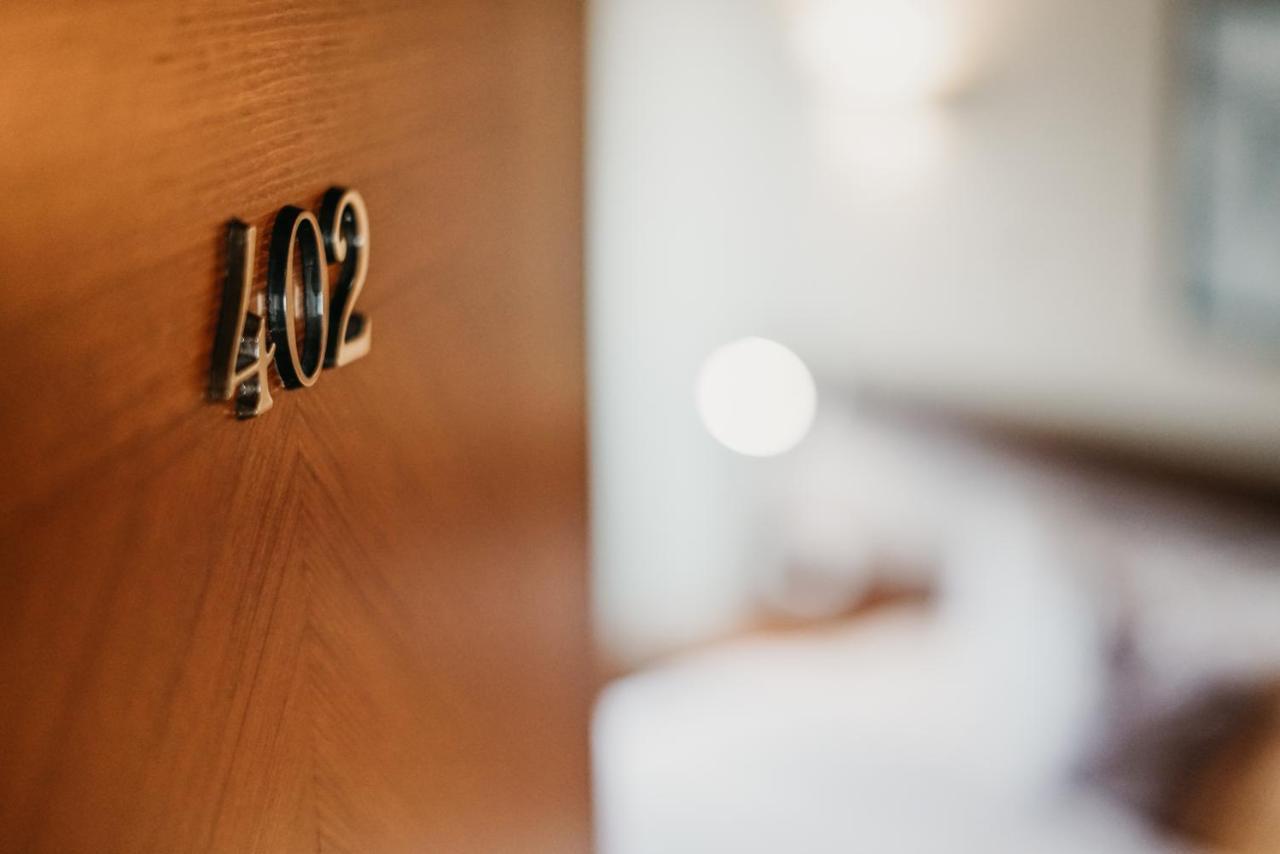 Center Hotel Гирокастра Экстерьер фото